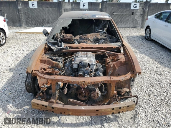 2019 Dodge Charger SRT Hellcat z VIN 2C3CDXL99KH671724, wystawiony jako Copart lot #56719475 z przebiegiem Nie podano mil oraz Szkoda całkowita • Salvage title. Historia ofert i sprzedaży dostępna na DreamBid. Obrazek 5.