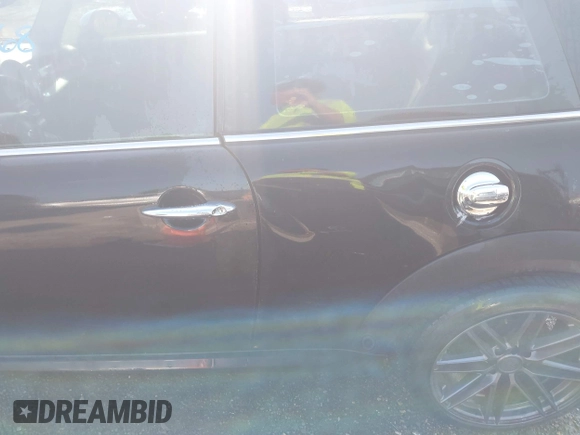 2010 MINI Hardtop S with VIN WMWMF7C59ATX41423, listed as a IAAI auction lot 42547368 with 118,083 mi miles and . Bid and sale history available at DreamBid. Image 6.