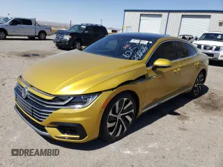 2019 Volkswagen Arteon SEL Premium R-Line z VIN WVWTR7AN8KE000744, wystawiony jako Copart lot #46191103 z przebiegiem Nie podano mil oraz . Historia ofert i sprzedaży dostępna na DreamBid. Obrazek 1.