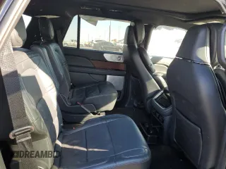 2022 Lincoln Navigator Reserve z VIN 5LMJJ2KT1NEL16482, wystawiony jako Copart lot #41737925 z przebiegiem 12 250 mil mil oraz Szkoda całkowita • Salvage title. Historia ofert i sprzedaży dostępna na DreamBid. Obrazek 11.