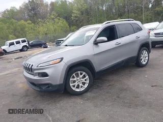 2018 Jeep Cherokee Latitude Plus with VIN 1C4PJLLB2JD543032, listed as a IAAI auction lot 41822368 with 114,145 mi miles. Bid and sale history available at carsss.com. Image 17.
