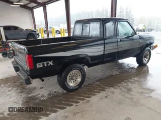 1989 Ford Ranger with VIN 1FTCR15T2KPB41366, listed as a IAAI auction lot 41980273 with 57,772 mi miles. Bid and sale history available at carsss.com. Image 4.