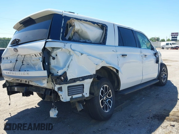 2024 Ford Expedition Max XLT with VIN 1FMJK1H83REA29230, listed as a IAAI auction lot 42285110 with Not provided miles and . Bid and sale history available at DreamBid. Image 4.