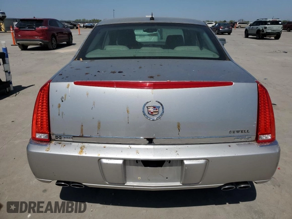 2008 Cadillac DTS 1SA z VIN 1G6KD57Y38U183004, wystawiony jako Copart lot #50410805 z przebiegiem Nie podano mil oraz Szkoda całkowita • Salvage title. Historia ofert i sprzedaży dostępna na DreamBid. Obrazek 6.