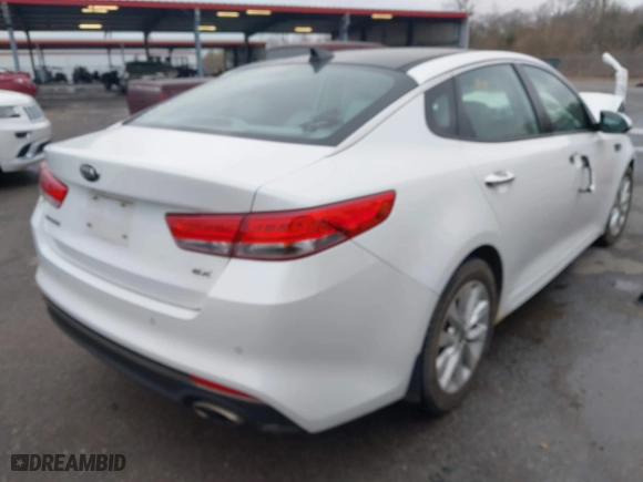 2016 Kia Optima EX with VIN 5XXGU4L30GG120518, listed as a IAAI auction lot 41602190 with 116,268 mi miles. Bid and sale history available at carsss.com. Image 4.