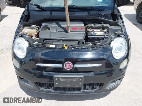 2015 FIAT 500 Sport z VIN 3C3CFFBR1FT753692, wystawiony jako IAAI lot #42587321 z przebiegiem 61 131 mil mil oraz . Historia ofert i sprzedaży dostępna na DreamBid. Obrazek 10.