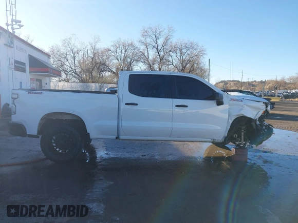 2022 Chevrolet Silverado 1500 Custom Trail Boss with VIN 3GCPDCEDXNG573426, listed as a IAAI auction lot 41034684 with 29,033 mi miles and . Bid and sale history available at DreamBid. Image 14.
