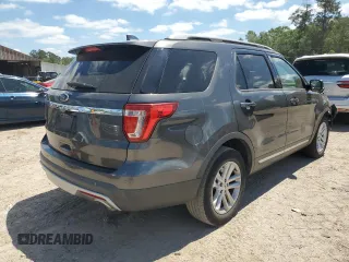 2017 Ford Explorer XLT with VIN 1FM5K7D82HGC44949, listed as a Copart auction lot 53078505 with 84,807 mi miles and Salvage Title. Bid and sale history available at carsss.com. Image 3.