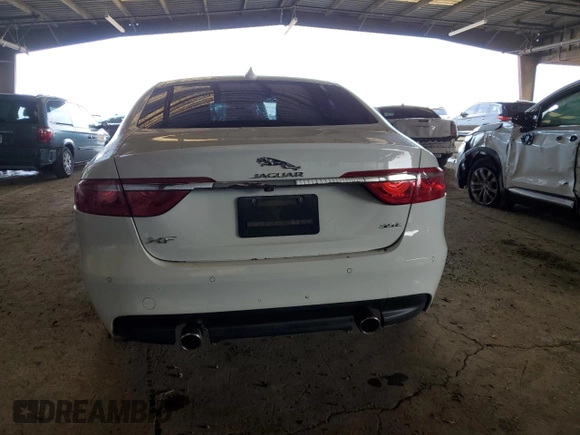 2016 Jaguar XF 35t Premium with VIN SAJBD4BV9GCY06409, listed as a Copart auction lot 85820404 with 58,654 mi miles and Salvage Title. Bid and sale history available at carsss.com. Image 6.