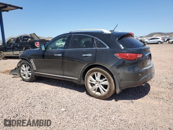 2015 Infiniti QX70 z VIN JN8CS1MW9FM481836, wystawiony jako Copart lot #57801425 z przebiegiem 130 011 mil mil oraz Szkoda całkowita • Salvage title. Historia ofert i sprzedaży dostępna na DreamBid. Obrazek 2.