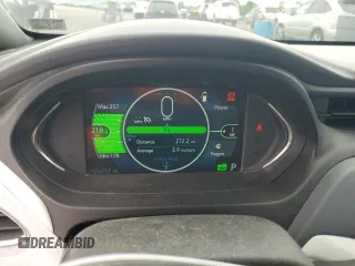 2017 Chevrolet Bolt EV Premier z VIN 1G1FX6S09H4165354, wystawiony jako Copart lot #60276045 z przebiegiem 106 852 mil mil oraz Szkoda całkowita • Salvage title. Historia ofert i sprzedaży dostępna na DreamBid. Obrazek 9.