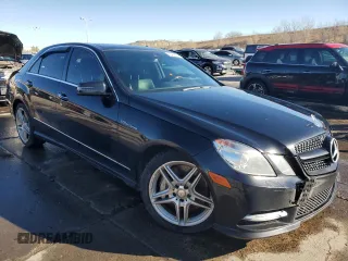 2013 Mercedes-Benz E 550 Sport z VIN WDDHF9BB7DA722074, wystawiony jako Copart lot #83458924 z przebiegiem 159 755 mil mil oraz Szkoda całkowita • Salvage title. Historia ofert i sprzedaży dostępna na DreamBid. Obrazek 4.
