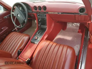 1975 Mercedes-Benz SL с VIN 10704412027327, выставлен на аукционе Copart как лот 84707764 с пробегом 180 606 миль миль и Чистый • Clean title. История ставок и продаж доступна на DreamBid. Изображение 8.