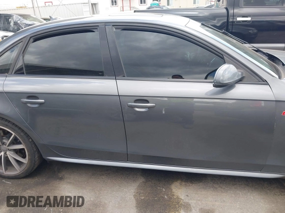 2016 Audi S4 Premium Plus with VIN WAUBGAFL1GA000800, listed as a IAAI auction lot 39288869 with 88,143 mi miles. Bid and sale history available at carsss.com. Image 13.