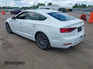 2018 Audi A5 Sportback Prestige z VIN WAUCNCF53JA018391, wystawiony jako IAAI lot #42350981 z przebiegiem 64 620 mil mil oraz . Historia ofert i sprzedaży dostępna na DreamBid. Obrazek 3.