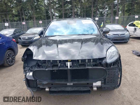 2023 Maserati Grecale Modena z VIN ZN682AVM0P7438449, wystawiony jako IAAI lot #42194029 z przebiegiem Nie podano mil oraz . Historia ofert i sprzedaży dostępna na DreamBid. Obrazek 13.