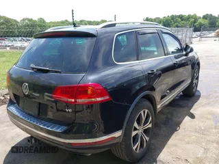 2017 Volkswagen Touareg Wolfsburg Edition с VIN WVGRF7BP9HD001737, выставлен на аукционе IAAI как лот 42280198 с пробегом 159 257 миль миль и . История ставок и продаж доступна на DreamBid. Изображение 4.