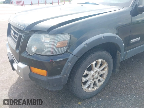 2008 Ford Explorer XLT z VIN 1FMEU73E98UA29846, wystawiony jako IAAI lot #42824300 z przebiegiem 198 198 mil mil oraz . Historia ofert i sprzedaży dostępna na DreamBid. Obrazek 6.