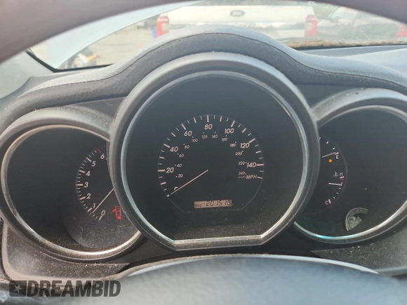 2005 Lexus RX 330 z VIN 2T2HA31U85C074424, wystawiony jako Copart lot #63979695 z przebiegiem 201 519 mil mil oraz Czysty tytuł • Clean title. Historia ofert i sprzedaży dostępna na DreamBid. Obrazek 9.