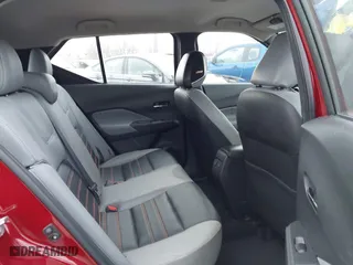 2022 Nissan Kicks SR with VIN 3N1CP5DV1NL496189, listed as a IAAI auction lot 41401981 with 33,969 mi miles. Bid and sale history available at carsss.com. Image 8.