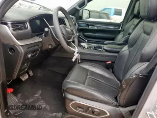 2022 Jeep Wagoneer Series III with VIN 1C4SJUDT4NS168124, listed as a Copart auction lot 59951125 with 30,097 mi miles and Salvage title. Bid and sale history available at DreamBid. Image 7.