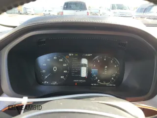 2018 Volvo XC60 Inscription с VIN LYVA22RL0JB114172, выставлен на аукционе Copart как лот 47589465 с пробегом 71 726 миль миль и Списание • Salvage title. История ставок и продаж доступна на DreamBid. Изображение 9.
