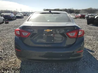 2018 Chevrolet Cruze LT with VIN 1G1BE5SM1J7168156, listed as a Copart auction lot 50597335 with 161,308 mi miles and Salvage Title. Bid and sale history available at carsss.com. Image 6.