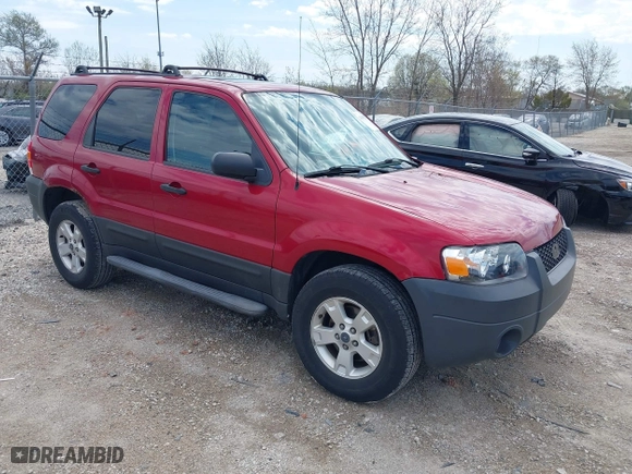 2006 Ford Escape XLT with VIN 1FMYU931X6KA24055, listed as a IAAI auction lot 42098827 with 175,261 mi miles. Bid and sale history available at carsss.com. Image 1.