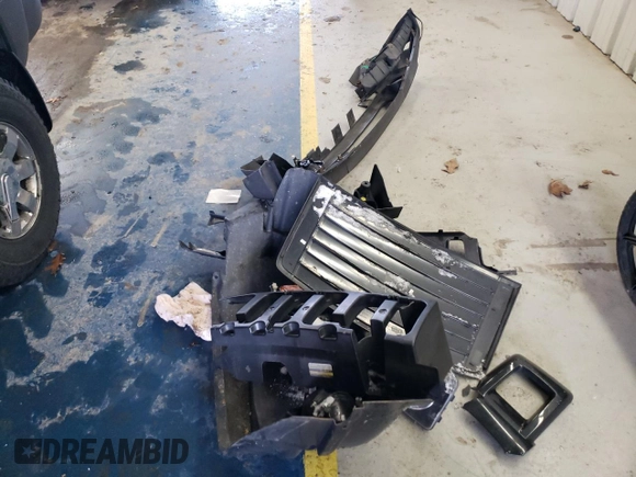 2009 Hummer H3 with VIN 5GNEN13EX98140981, listed as a Copart auction lot 87460374 with 111,362 mi miles and Salvage Title. Bid and sale history available at DreamBid. Image 12.