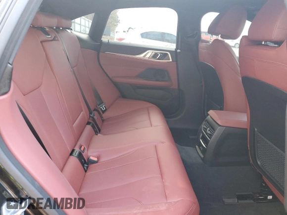 2024 BMW i4 eDrive35 z VIN WBY43AW05RFR71493, wystawiony jako Copart lot #47165825 z przebiegiem 2 353 mil mil oraz Szkoda całkowita • Salvage title. Historia ofert i sprzedaży dostępna na DreamBid. Obrazek 10.