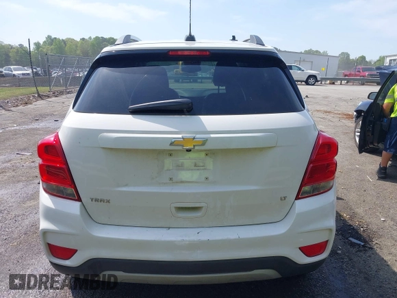 2017 Chevrolet Trax LT with VIN 3GNCJLSB3HL271229, listed as a IAAI auction lot 42011903 with 140,465 mi miles. Bid and sale history available at carsss.com. Image 16.
