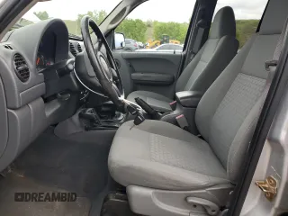 2007 Jeep Liberty Sport z VIN 1J4GL48K37W704729, wystawiony jako Copart lot #58366615 z przebiegiem 224 992 mil mil oraz Tytuł czysty. Historia ofert i sprzedaży dostępna na DreamBid. Obrazek 7.