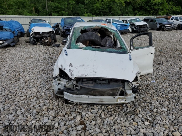 2014 Buick Verano with VIN 1G4PP5SK9E4180404, listed as a Copart auction lot 61438965 with Not provided miles and Salvage title. Bid and sale history available at DreamBid. Image 5.