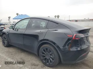 2024 Tesla Model Y с VIN 7SAYGDED4RF045915, выставлен на аукционе Copart как лот 55170415 с пробегом 13 234 миль миль и Списание • Salvage title. История ставок и продаж доступна на DreamBid. Изображение 2.
