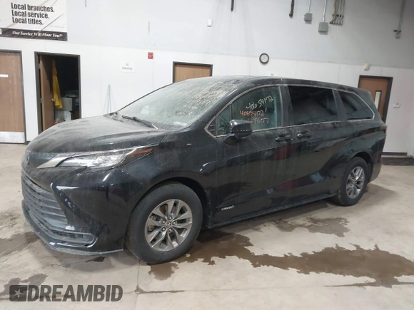 2021 Toyota Sienna LE с VIN 5TDKRKEC5MS049307, выставлен на аукционе IAAI как лот 40654172 с пробегом 172 693 миль миль и . История ставок и продаж доступна на DreamBid. Изображение 17.