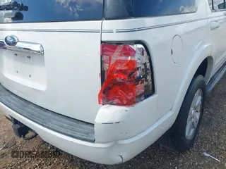 2010 Ford Explorer XLT z VIN 1FMEU6DE4AUA03914, wystawiony jako IAAI lot #42501330 z przebiegiem 211 542 mil mil oraz . Historia ofert i sprzedaży dostępna na DreamBid. Obrazek 6.