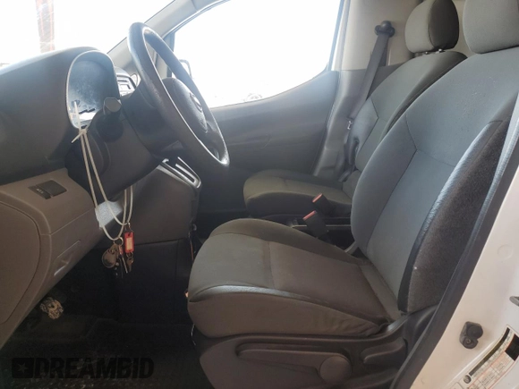 2015 Nissan NV200 S with VIN 3N6CM0KN2FK735636, listed as a Copart auction lot 47462215 with 67,579 mi miles and Salvage title. Bid and sale history available at DreamBid. Image 7.