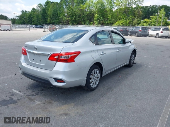 2019 Nissan Sentra S z VIN 3N1AB7AP6KY205658, wystawiony jako IAAI lot #42151392 z przebiegiem 80 395 mil mil oraz . Historia ofert i sprzedaży dostępna na DreamBid. Obrazek 4.