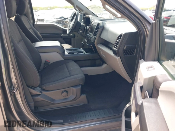 2018 Ford F-150 XL with VIN 1FTEW1C5XJKG03156, listed as a IAAI auction lot 41866941 with 90,388 mi miles. Bid and sale history available at carsss.com. Image 5.