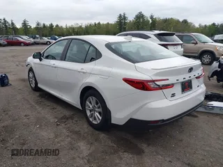2025 Toyota Camry LE с VIN 4T1DBADK5SU522109, выставлен на аукционе IAAI как лот 42220850 с пробегом 298 миль миль и . История ставок и продаж доступна на DreamBid. Изображение 3.