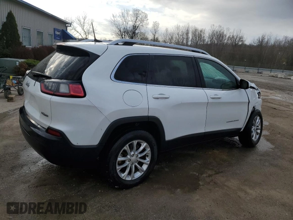 2019 Jeep Cherokee Latitude with VIN 1C4PJMCB9KD238151, listed as a Copart auction lot 50569995 with 121,833 mi miles and Salvage Title. Bid and sale history available at carsss.com. Image 3.