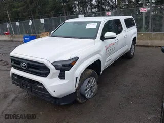 2024 Toyota Tacoma 4WD SR5 with VIN 3TYLB5JN0RT006653, listed as a IAAI auction lot 41761943 with 4,462 mi miles. Bid and sale history available at carsss.com. Image 20.