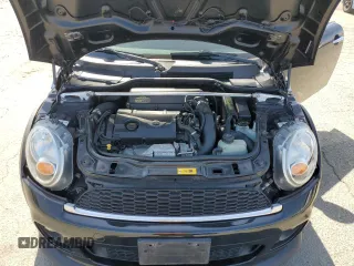 2011 MINI Hardtop S with VIN WMWSV3C57BTY16043, listed as a Copart auction lot 59337575 with 84,617 mi miles and Salvage title. Bid and sale history available at DreamBid. Image 11.
