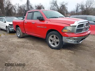2012 Ram 1500 Big Horn z VIN 1C6RD7GT1CS148517, wystawiony jako IAAI lot #41369194 z przebiegiem 236 377 mil mil oraz . Historia ofert i sprzedaży dostępna na DreamBid. Obrazek 1.