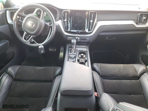 2019 Volvo XC60 R-Design with VIN LYVA22RM8KB183816, listed as a Copart auction lot 67959672 with 34,682 mi miles. Bid and sale history available at carsss.com. Image 8.