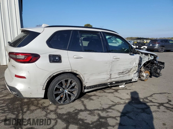 2020 BMW X5 xDrive40i with VIN 5UXCR6C00L9C91795, listed as a Copart auction lot 46489845 with Not Provided miles and Salvage Title. Bid and sale history available at carsss.com. Image 3.