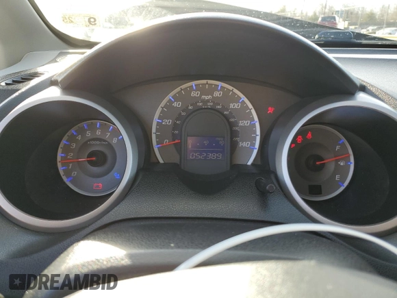 2011 Honda Fit Sport z VIN JHMGE8H63BC022548, wystawiony jako Copart lot #84765654 z przebiegiem 52 389 mil mil oraz Szkoda całkowita • Salvage title. Historia ofert i sprzedaży dostępna na DreamBid. Obrazek 9.