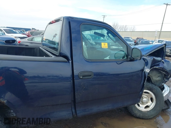 2003 Ford F-150 XL с VIN 2FTRF172X3CA60139, выставлен на аукционе IAAI как лот 41608378 с пробегом 81 965 миль миль и . История ставок и продаж доступна на DreamBid. Изображение 8.