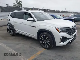 2024 Volkswagen Atlas SEL Premium R-Line with VIN 1V2FR2CA7RC543176, listed as a IAAI auction lot 42358945 with 7,066 mi miles and . Bid and sale history available at DreamBid. Image 1.