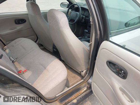 2001 Saturn SL z VIN 1G8ZH52861Z320057, wystawiony jako IAAI lot #42402681 z przebiegiem 111 375 mil mil oraz . Historia ofert i sprzedaży dostępna na DreamBid. Obrazek 8.